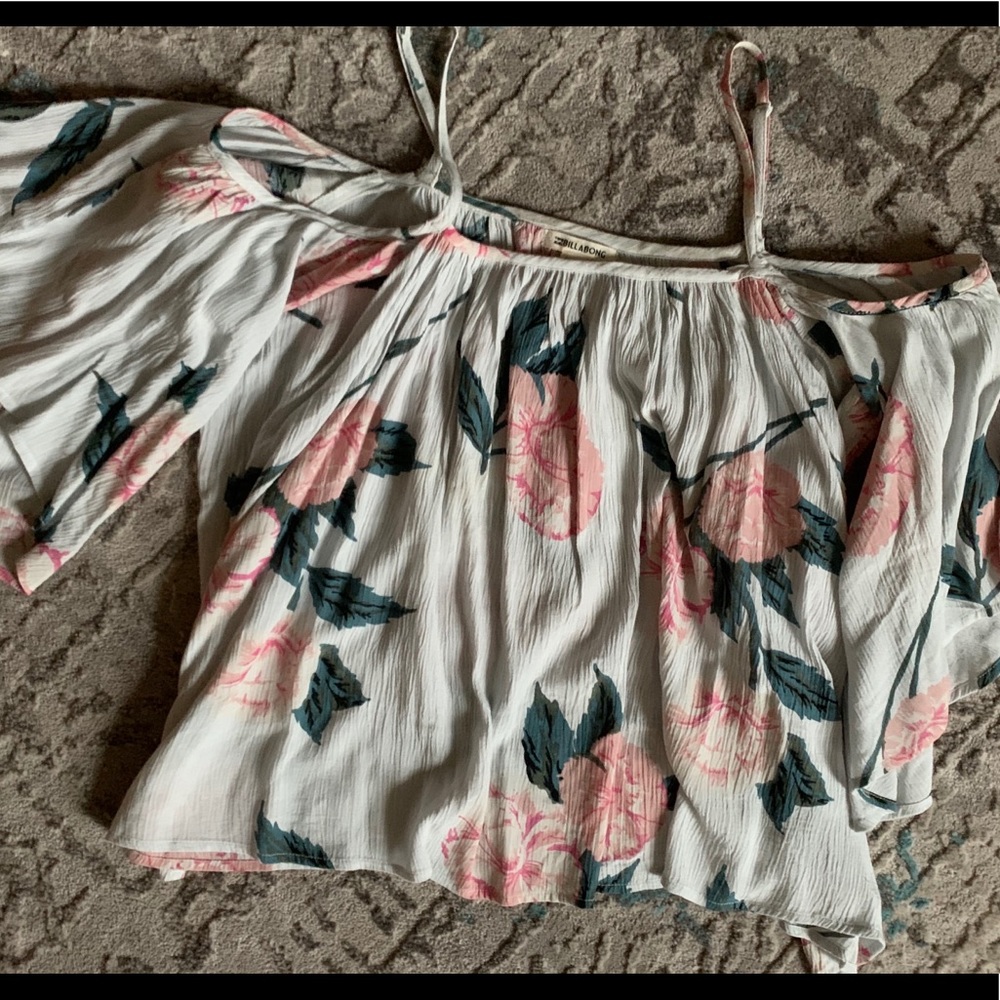 Billabong off the shoulder floral blouse